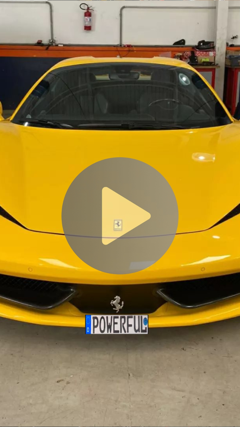 Video Ferrari F458 Spider Powerful 