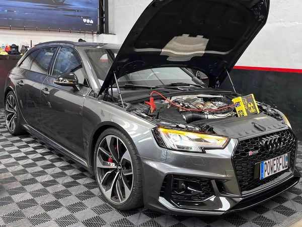 audi rs4 2.9 biturbo 2020 remap stg2 pedal vmax